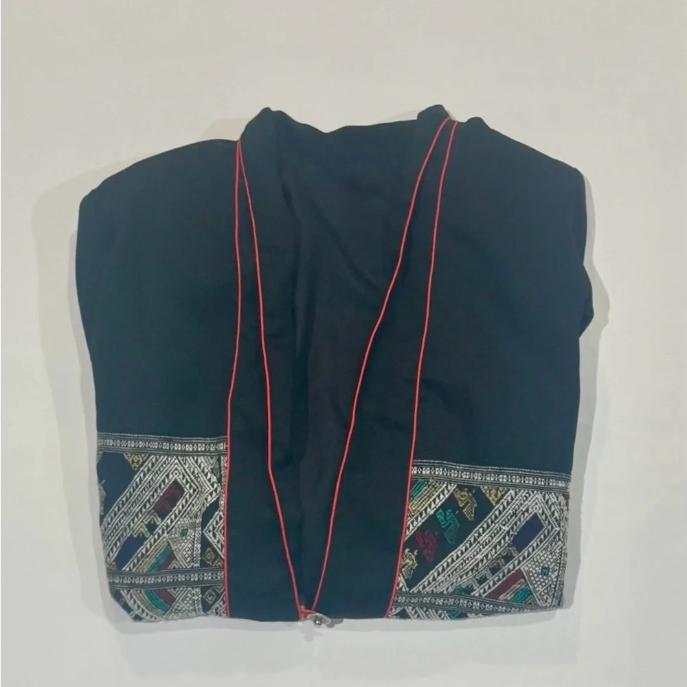 Vintage‎ Style Embroidered Jacket Boho Tribal Cropped Black Red Trim Women Small